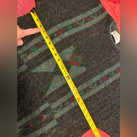 Vintage London Fog Sweater - Picture 4 of 6